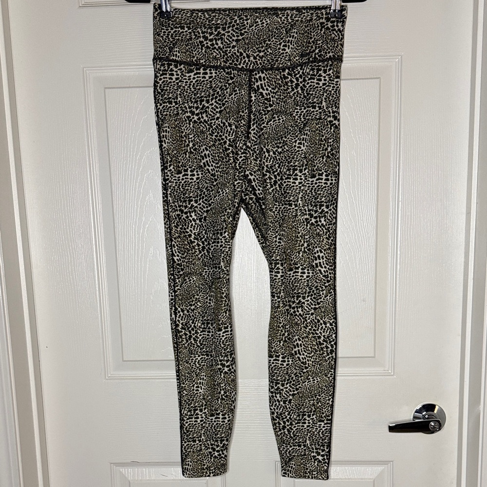 Nike Leopard Print Leggings in Black and Tan